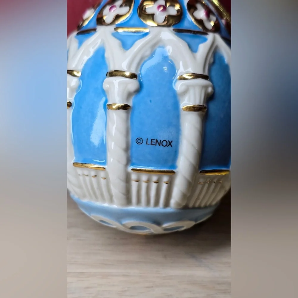 Lenox "Venetian Elegance" Porcelain Egg Ornament Blue Ivory Gold Trim 4" w/Box - Picture 3 of 6